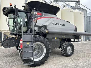 Main image Gleaner S98